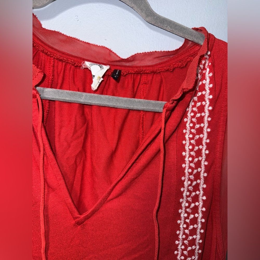 Anthropologie Akemi + Kin Red Sleeveless Embroidered Pullover Top Size M GUC - Picture 3 of 7
